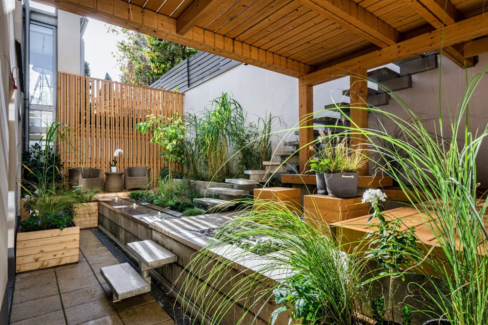 terrazzo-immerso-nel-verde