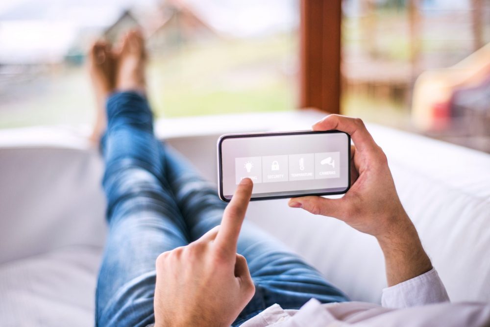 domotica controllo casa da smartphone app
